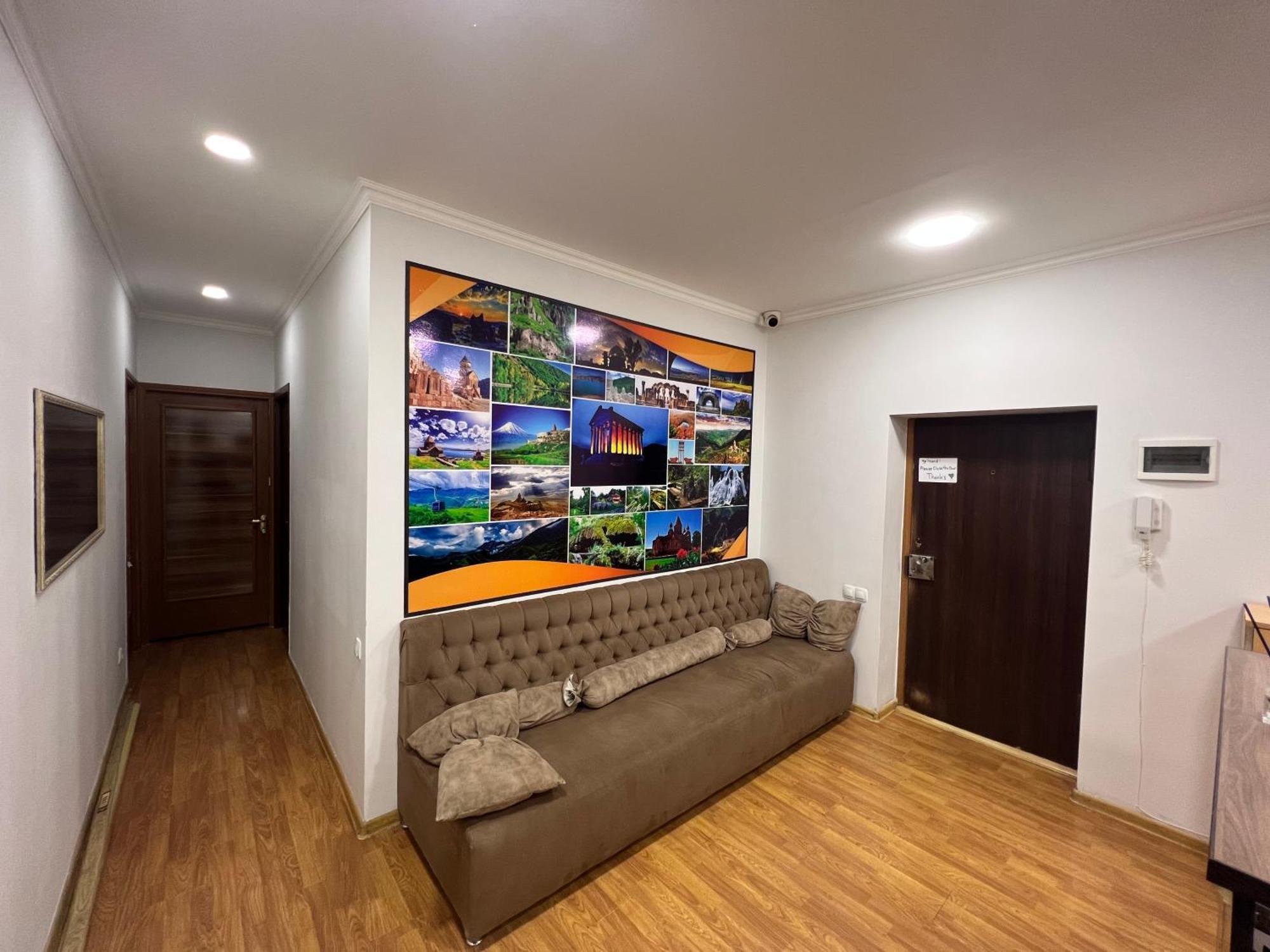 Pushkiin Hotell Jerevan Exteriör bild