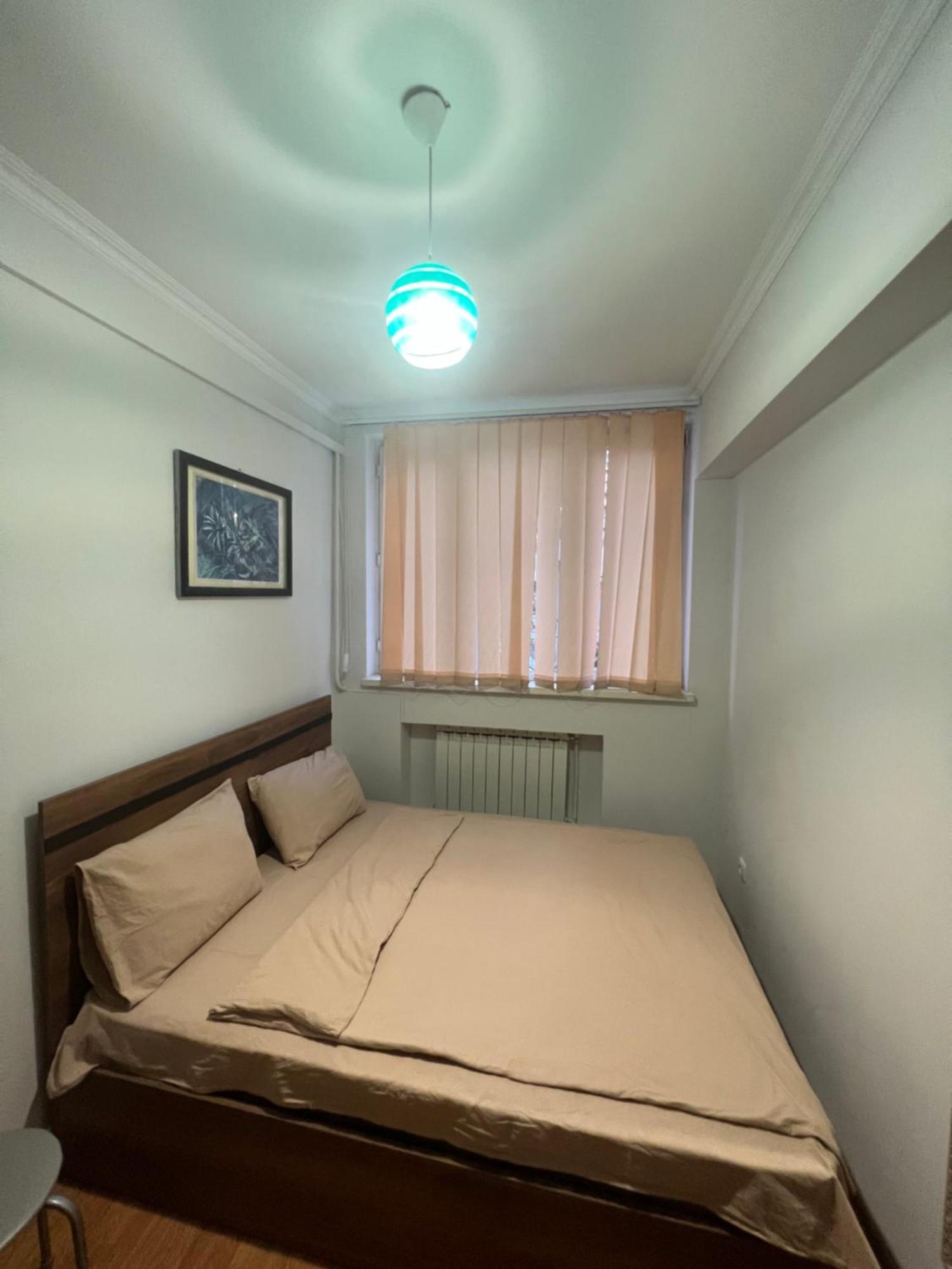 Pushkiin Hotell Jerevan Exteriör bild