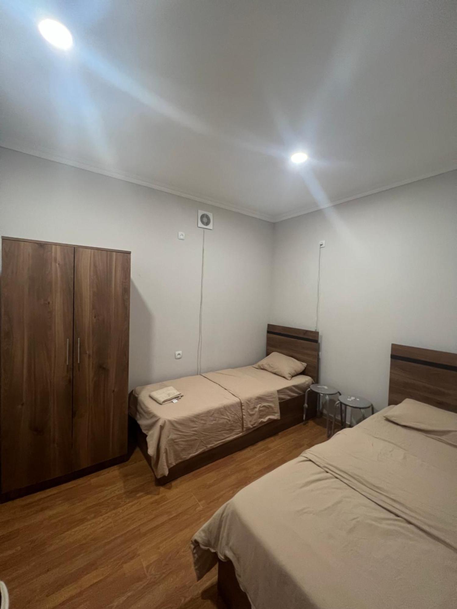Pushkiin Hotell Jerevan Exteriör bild