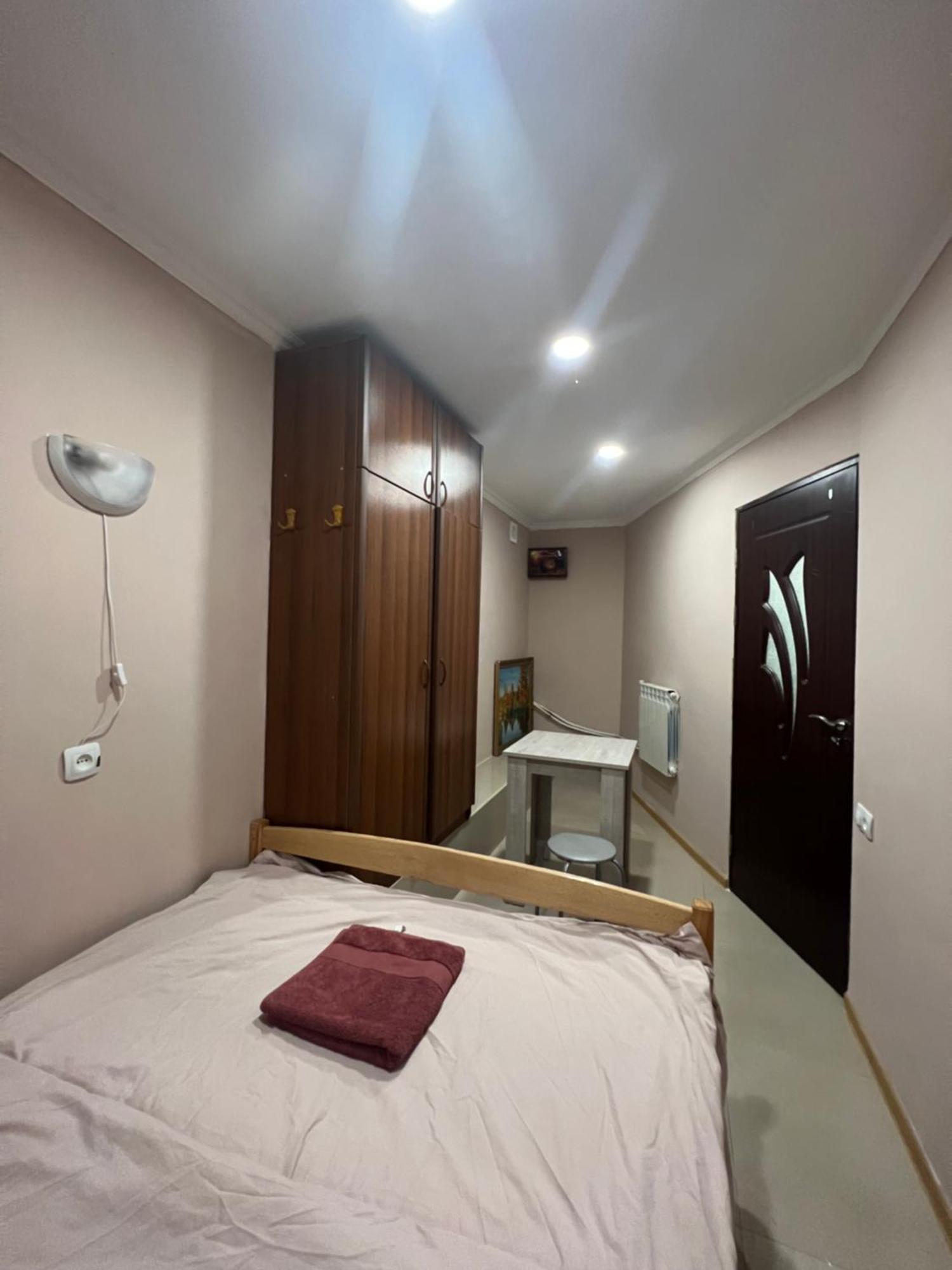 Pushkiin Hotell Jerevan Exteriör bild